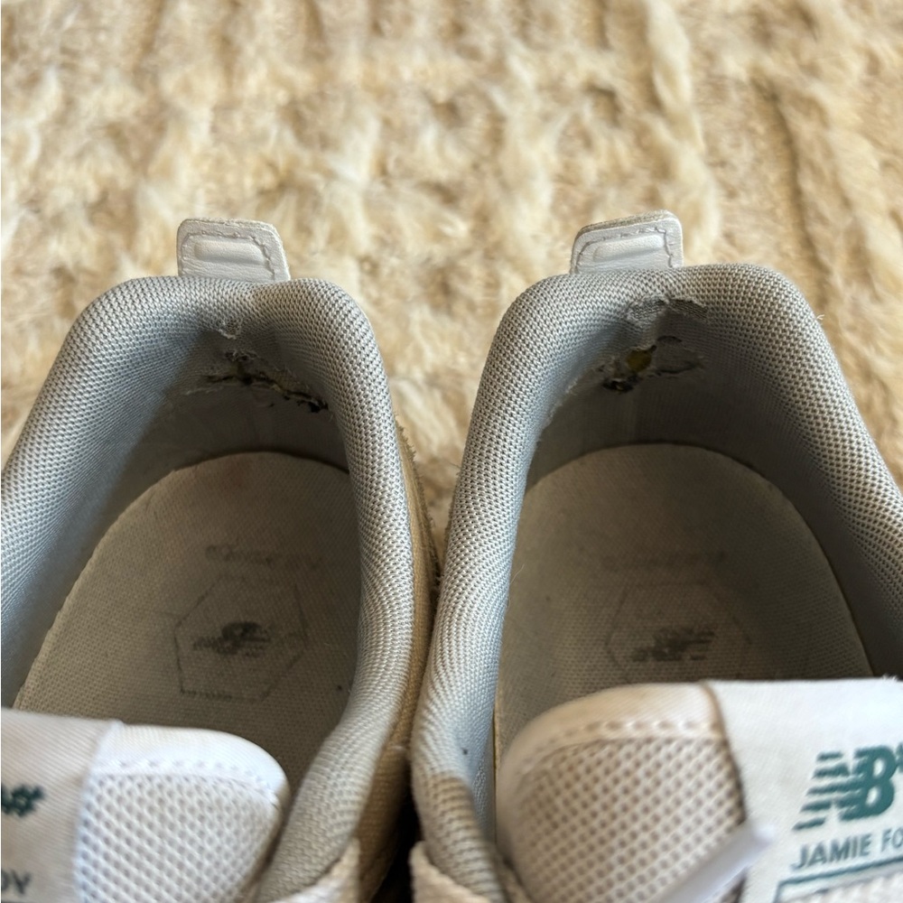 New Balance Cream and Teal Sneakers with Gum Sole - Picture 4 of 6